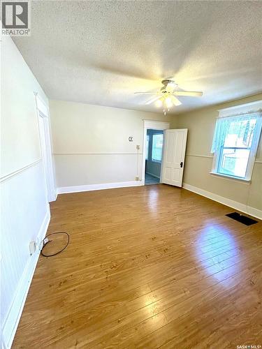 58 10Th Avenue Ne, Swift Current, SK - Indoor Photo Showing Other Room