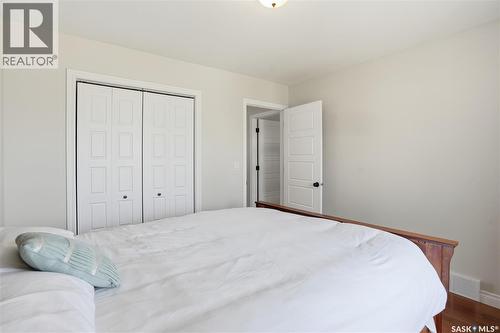 A-B 141 Queen Street, Elbow, SK - Indoor Photo Showing Bedroom
