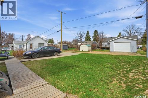 A-B 141 Queen Street, Elbow, SK - Outdoor