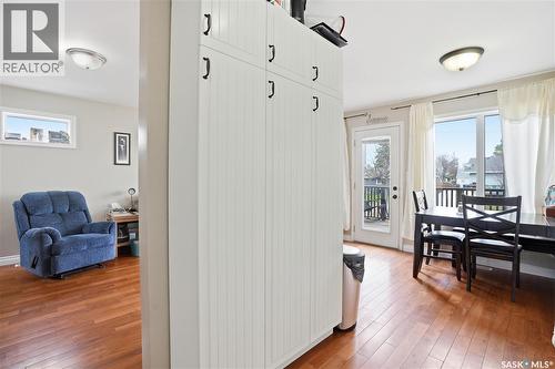 A-B 141 Queen Street, Elbow, SK - Indoor