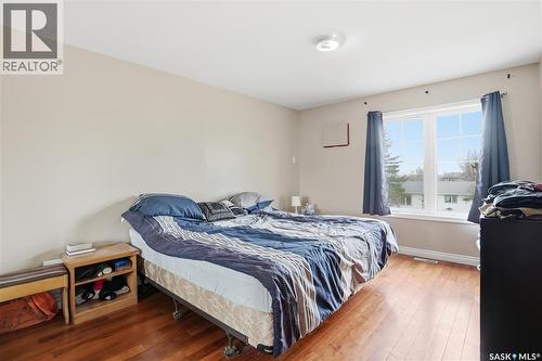 A-B 141 Queen Street, Elbow, SK - Indoor Photo Showing Bedroom