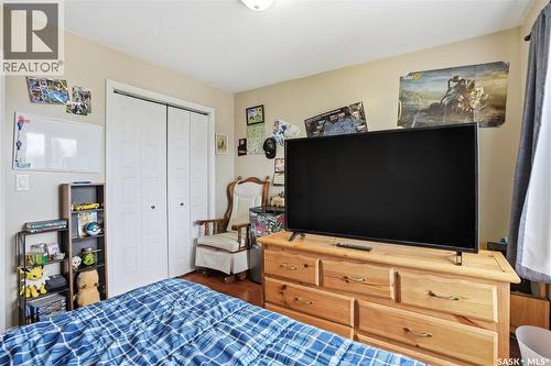 A-B 141 Queen Street, Elbow, SK - Indoor Photo Showing Bedroom
