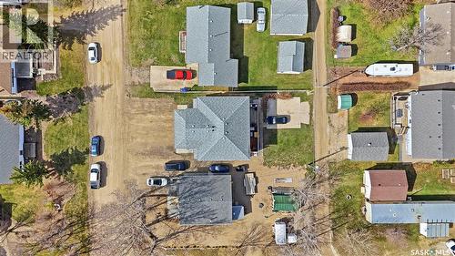 A-B 141 Queen Street, Elbow, SK -  With View