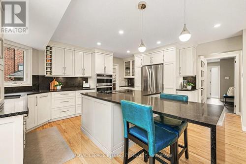 4 Pinecone Trail, Ottawa, ON - Indoor Photo Showing Kitchen With Stainless Steel Kitchen With Upgraded Kitchen