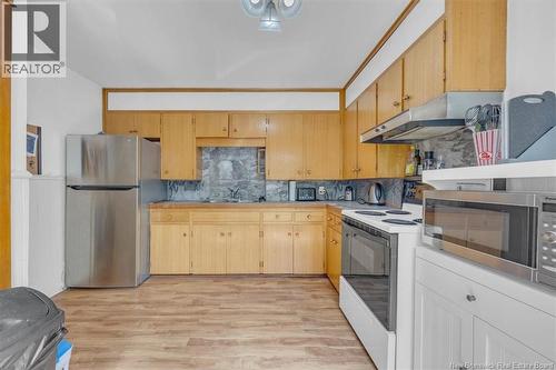 360 Riverview Drive, Saint John, NB - Indoor Photo Showing Kitchen