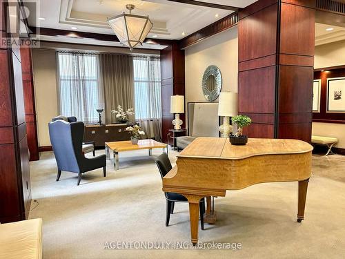 Lobby - 1009 - 35 Balmuto Street, Toronto, ON - Indoor Photo Showing Dining Room