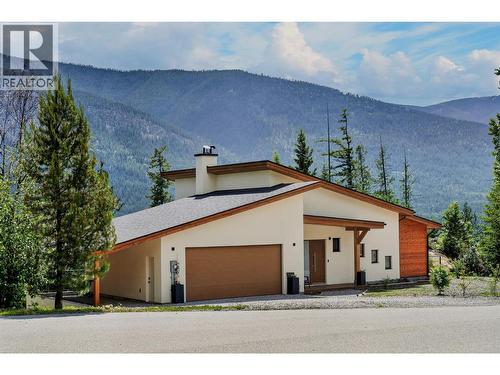 6804 Grandview Drive, Nelson, BC - Outdoor