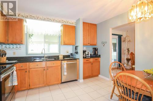 34 Taskar Dr, Sault Ste. Marie, ON - Indoor Photo Showing Kitchen With Double Sink