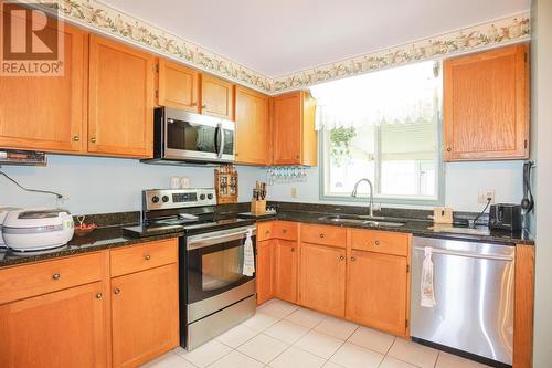 34 Taskar Dr, Sault Ste. Marie, ON - Indoor Photo Showing Kitchen