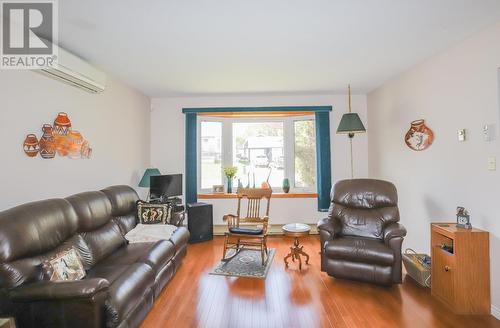 34 Taskar Dr, Sault Ste. Marie, ON - Indoor Photo Showing Living Room