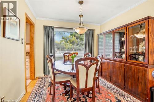 1381 Majestic Drive, Burlington, ON - Indoor Photo Showing Dining Room