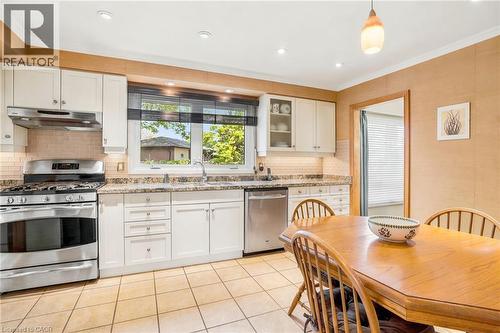 1381 Majestic Drive, Burlington, ON - Indoor