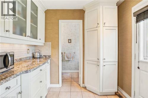 1381 Majestic Drive, Burlington, ON - Indoor Photo Showing Kitchen