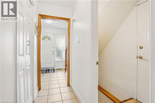 1381 Majestic Drive, Burlington, ON - Indoor Photo Showing Other Room