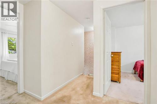 1381 Majestic Drive, Burlington, ON - Indoor Photo Showing Other Room