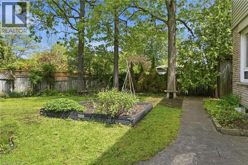 1381 Majestic Drive, Burlington, ON - Outdoor