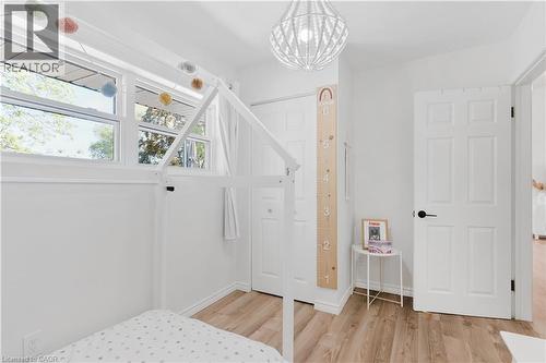 42 Fourth Avenue, Cambridge, ON - Indoor
