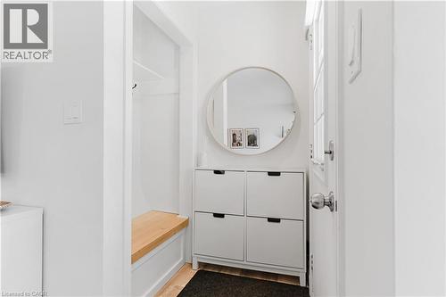 42 Fourth Avenue, Cambridge, ON - Indoor