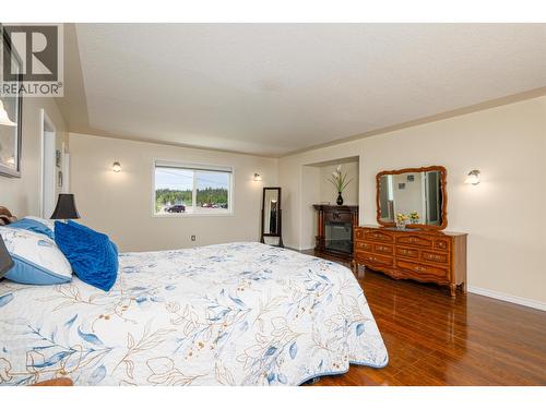 6879 Westmount Drive, Prince George, BC - Indoor Photo Showing Bedroom