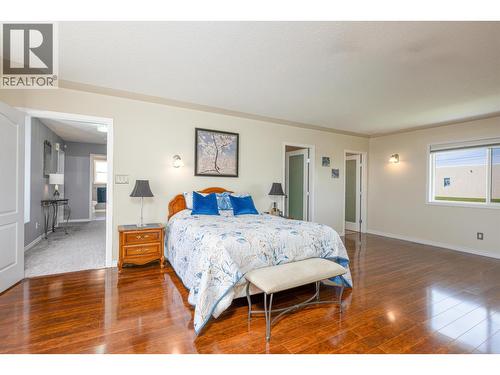 6879 Westmount Drive, Prince George, BC - Indoor Photo Showing Bedroom