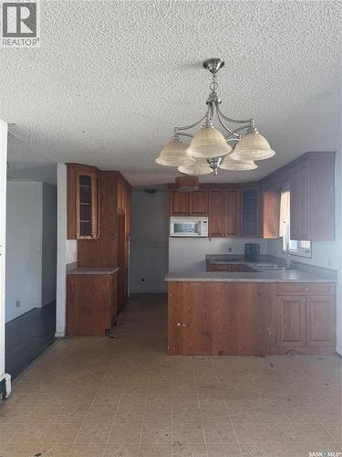 318 25Th Street E, Prince Albert, SK - Indoor Photo Showing Kitchen