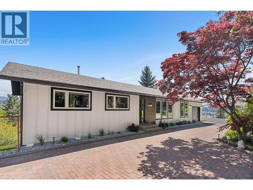 1659 Scott Crescent  Kelowna, BC V1Z 2Y2