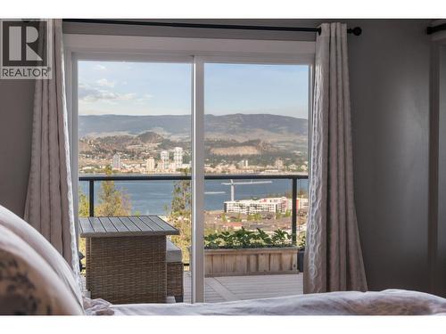 1659 Scott Crescent, Kelowna, BC - Indoor With Body Of Water