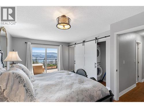1659 Scott Crescent, Kelowna, BC - Indoor Photo Showing Bedroom