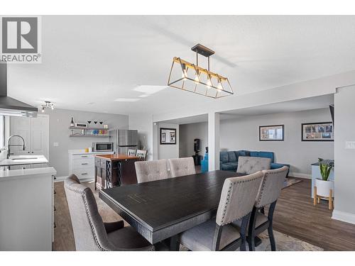 1659 Scott Crescent, Kelowna, BC - Indoor Photo Showing Dining Room