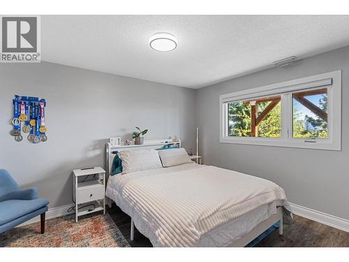1659 Scott Crescent, Kelowna, BC - Indoor Photo Showing Bedroom