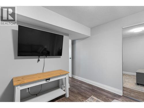 1659 Scott Crescent, Kelowna, BC - Indoor