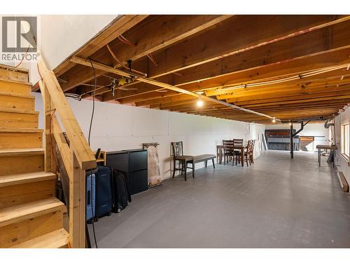 1659 Scott Crescent, Kelowna, BC - Indoor Photo Showing Other Room
