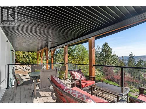 1659 Scott Crescent, Kelowna, BC - Outdoor With Deck Patio Veranda With Exterior