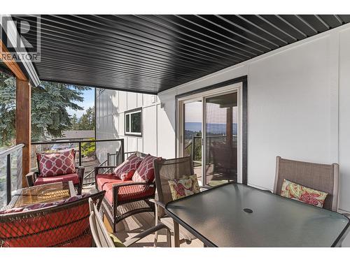 1659 Scott Crescent, Kelowna, BC - Outdoor With Deck Patio Veranda With Exterior