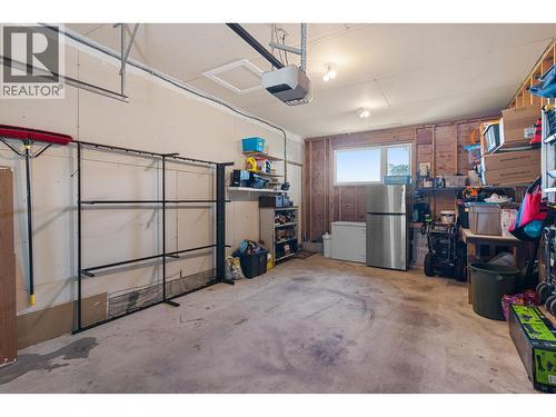 1659 Scott Crescent, Kelowna, BC - Indoor Photo Showing Garage