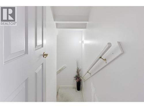 611 Robson Drive, Kamloops, BC - Indoor Photo Showing Other Room