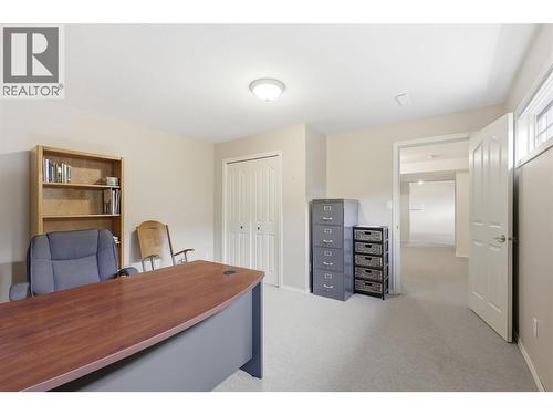 611 Robson Drive, Kamloops, BC - Indoor Photo Showing Other Room