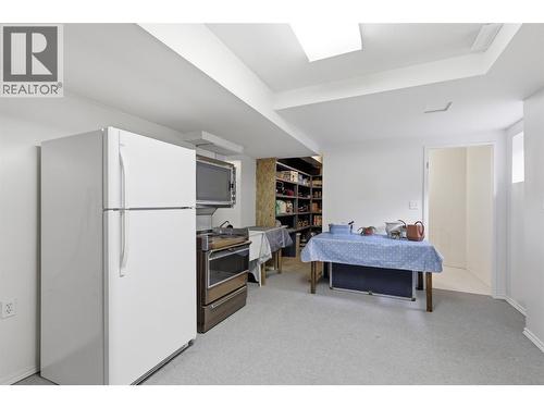611 Robson Drive, Kamloops, BC - Indoor
