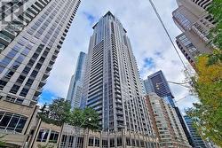 2612 - 761 BAY STREET Toronto, ON M5G 2R2