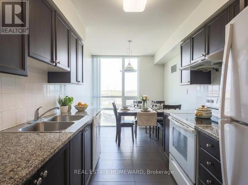 805 - 88 Grangeway Avenue, Toronto, ON - Indoor Photo Showing Kitchen With Double Sink