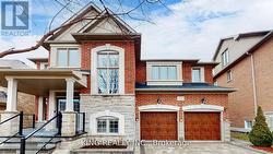 939 GORING CIRCLE Newmarket, ON L3X 0B5
