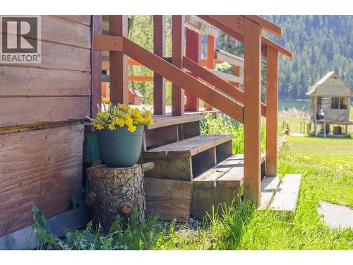 2572 Stoney Drive, Kamloops, BC 
