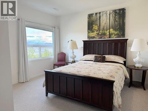 2080 Pacific Way Unit# 33, Kamloops, BC - Indoor Photo Showing Bedroom