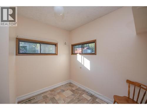 Office or mudroom - 2471 6 Highway, Lumby, BC 