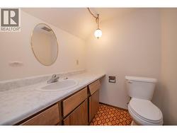 Basement 2 pc bath - 