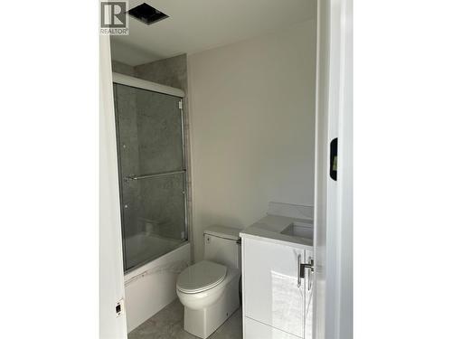 Micro unit full bathroom - 980 Franklyn Road Unit# 3 Lot# 3, Kelowna, BC 