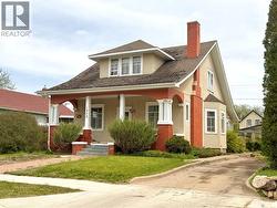1372 98th STREET North Battleford, SK S9A 0M2