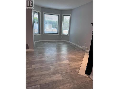 Home is now vacant! - 2250 Louie Drive Unit# 69, Westbank, BC - Indoor Photo Showing Other Room