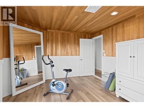2150 Breckenridge Court, Kelowna, BC - Indoor Photo Showing Gym Room