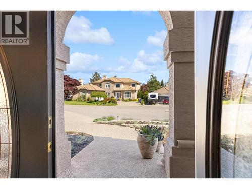 2150 Breckenridge Court, Kelowna, BC - Outdoor